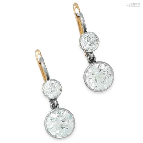 A PAIR OF 3.89 CARAT DIAMOND DROP EARRINGS each set