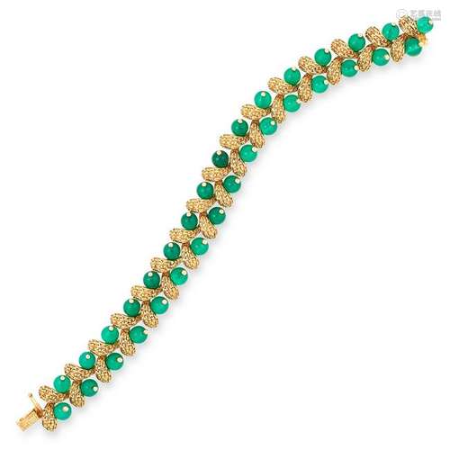 A CHRYSOPRASE BRACELET, VAN CLEEF & ARPELS CIRCA 1960