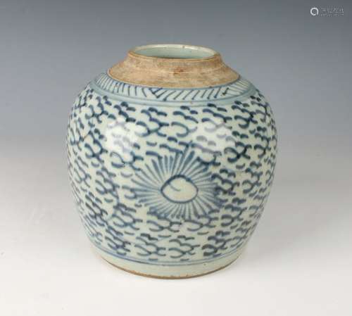 BLUE & WHITE PORCELAIN JAR