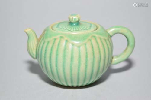 Ming/Qing Chinese Lake Green Glaze Ink Water Dropper