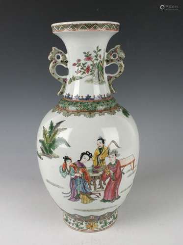 FAMILLE ROSE OUTDOOR SCENE VASE