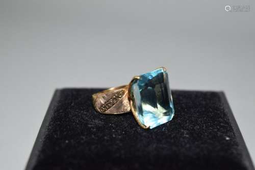 18K Gold Emerald Cut Topaz Ring