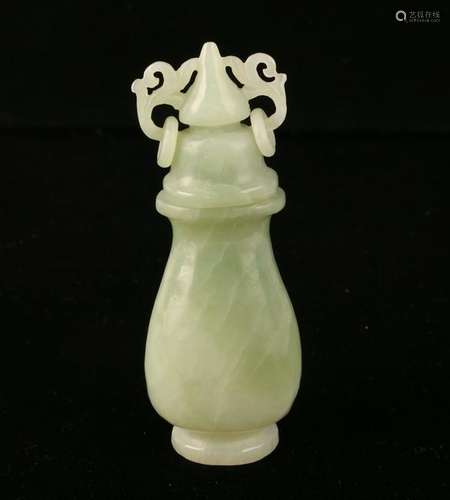 SMALL JADE LIDDED URN