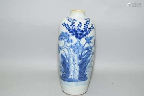 Late Ming/Early Qing Chinese Blue and White Vase