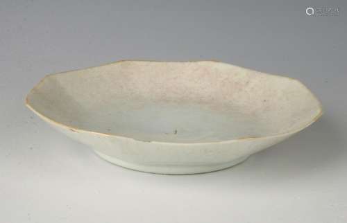 WHITE THIN PORCELAIN CRACKLE DISH