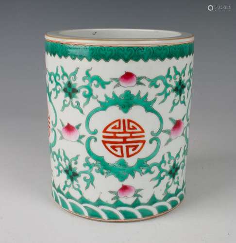 FLOWER & PEACH BRUSH POT