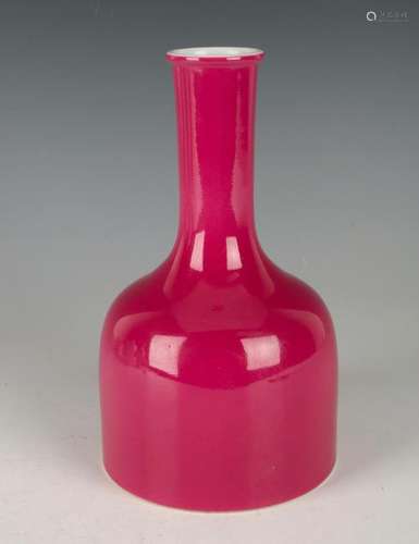 FUCHSIA MALLET VASE