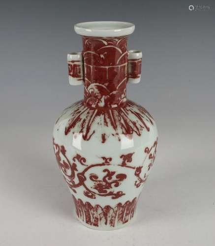 CHINESE PORCELAIN RED & WHITE VASE