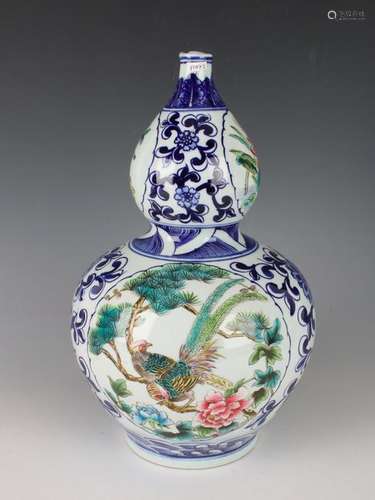 BLUE & WHITE DOUBLE GOURD VASE