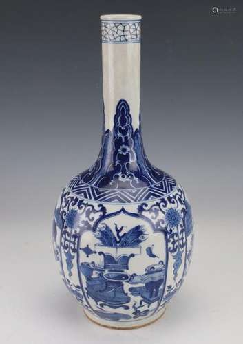 BLUE AND WHITE BOTTLE VASE