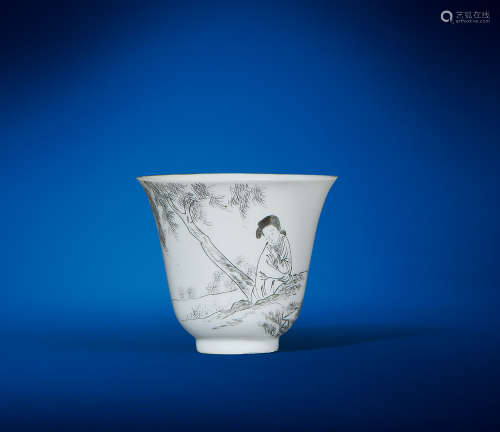 19世纪 刻瓷仕女铃铛杯