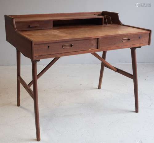 Arne Wahl Iversen Danish Modern Desk, Vinde Mobelfabrik