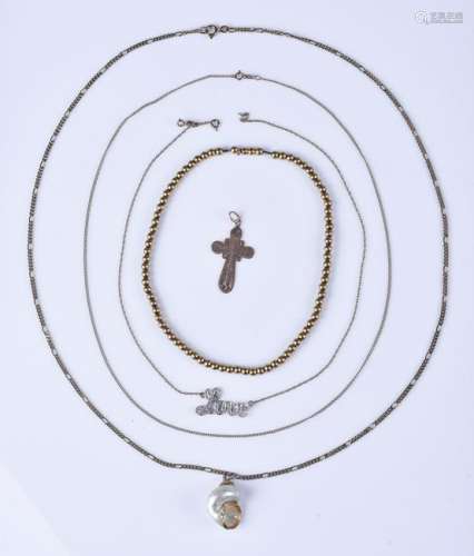 (4) 14K YG chains, cross pendant