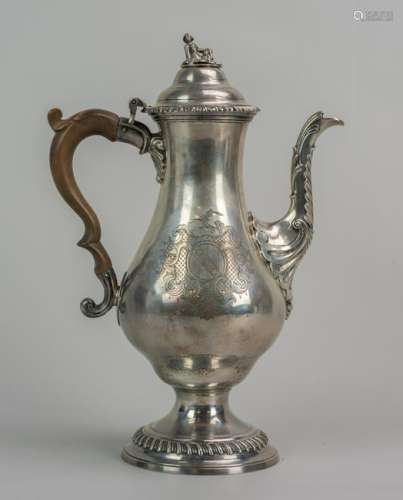 George II sterling silver teapot, London, 1767-68