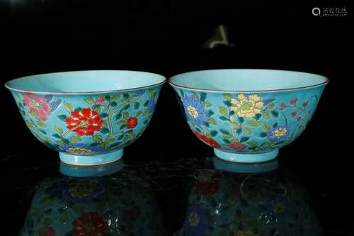 A pair of famille-rose bowls