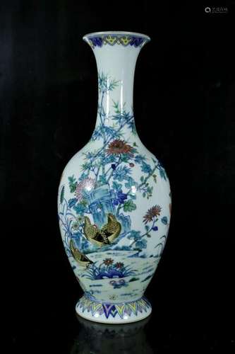 A wucai 'bird and flower' vase