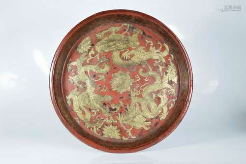 A lacquer paint gold 'dragon' plate