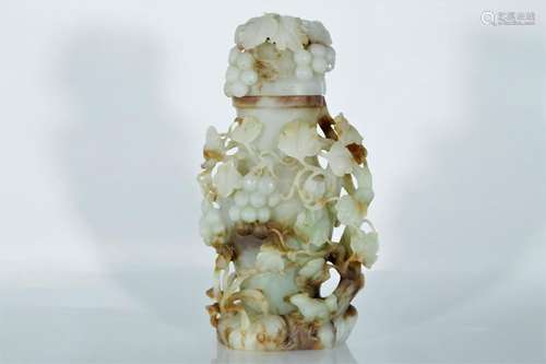 A white jade bottle