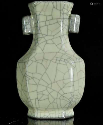 A yellow glaze vase