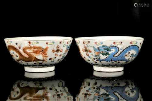 A pair of wucai 'dragon' bowls