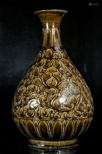 A ceramics 'flower' vase