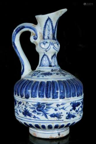 A blue and white 'flower' ewer
