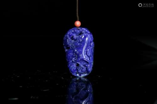 A lapis lazuli pendant