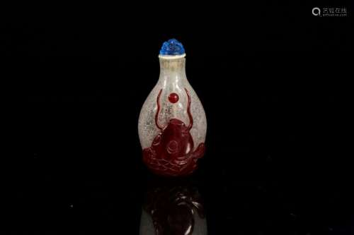 A red overlay white glass snuff bottle