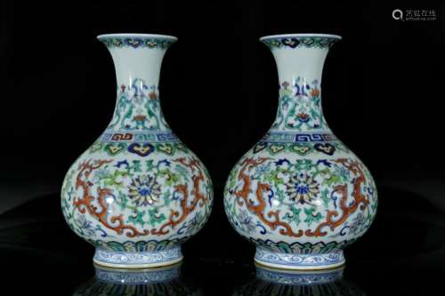 A pair of blue and white doucai vase