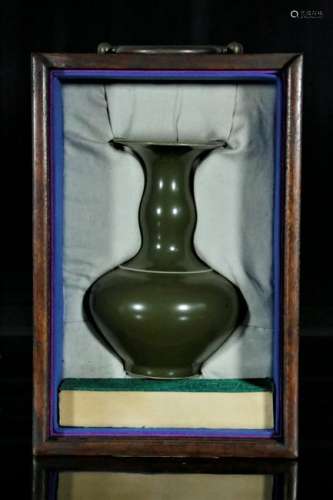 A tea-dust glaze vase