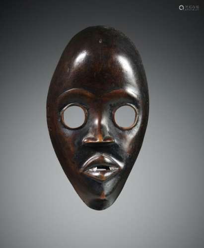 Masque Dan Côte d'Ivoire Bois. H. 24 cm Masque cla…