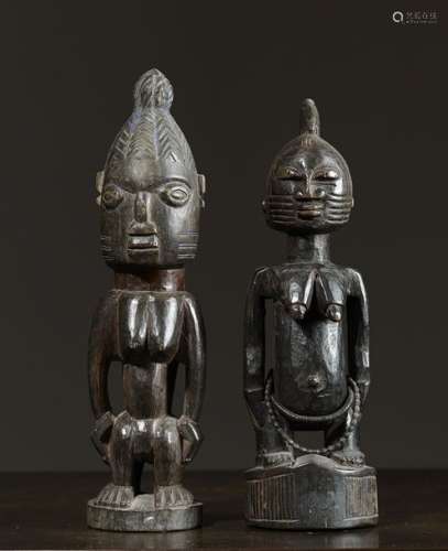 Deux statuettes Ibeji Yoruba Nigeria Bois. H. 26 e…