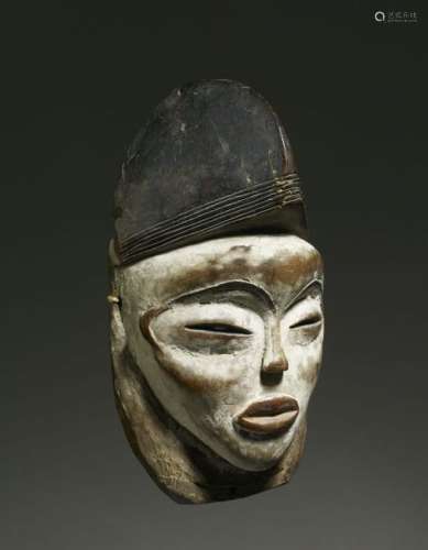 Masque Punu Gabon Bois polychrome. H. 25 cm Intére…