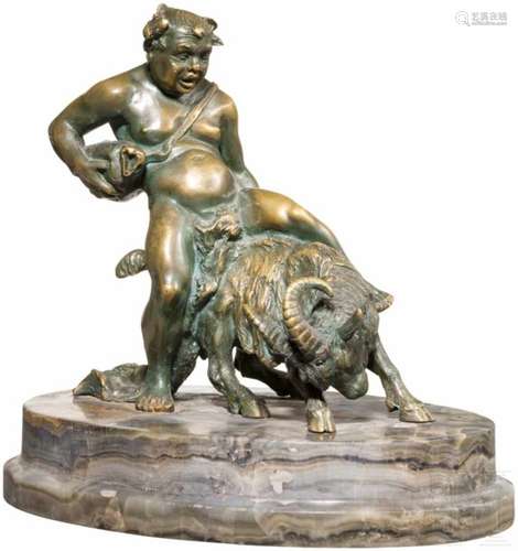 Bacchus auf Ziegenbock, Bronze auf Marmorsockel, um 1900Bacchus mit umgehängtem Weinbeutel auf