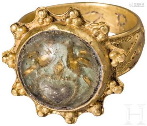 Goldener Verlobungsring, Südosteuropa, Barock, 18. Jhdt.Massiver Goldring. Der flache Bandreif