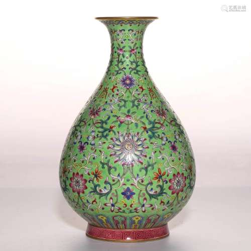 A Chinese Green Glazed Famille-Rose Porcelain Vase