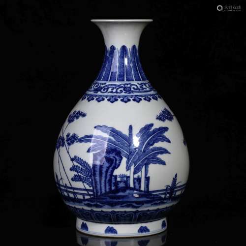 A Chinese Blue and White Porcelain Vase