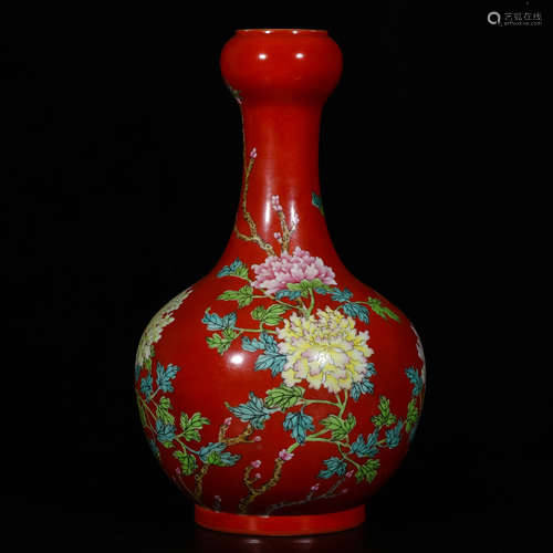 A Chinese Red Ground Famille-Rose Porcelain Vase