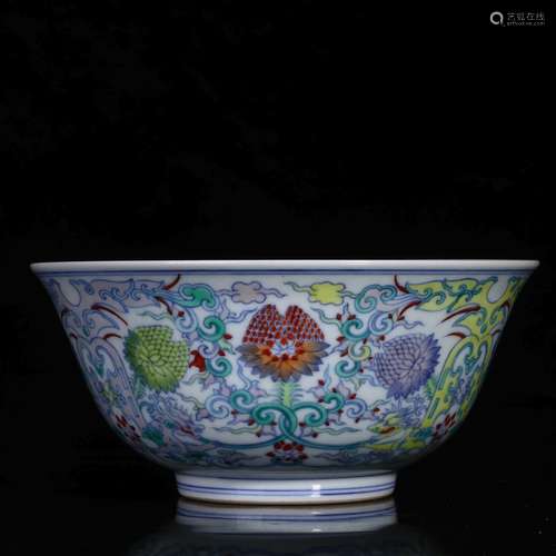 A Chinese Dou-Cai Glazed Porcelain Bowl