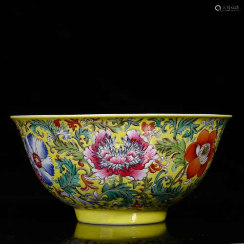 A Chinese Famille-Rose Porcelain Bowl