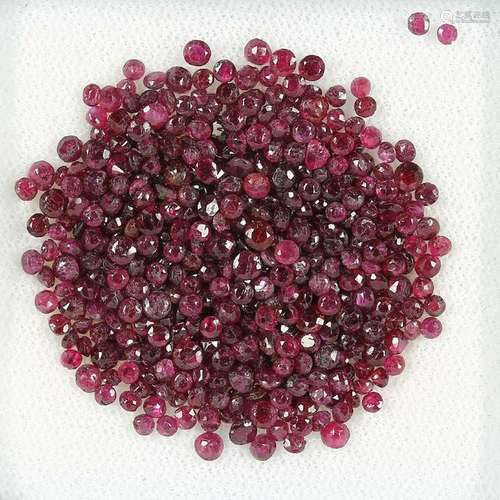 Lot loose rubies