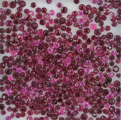 Lot loose rubies