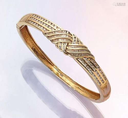 14 kt gold bangle with diamonds