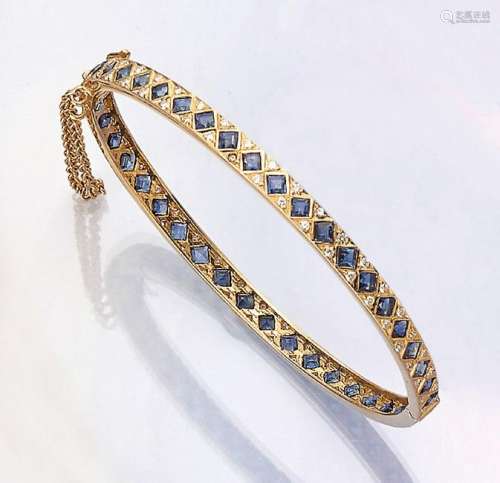 18 kt gold bangle with sapphires and brilliants