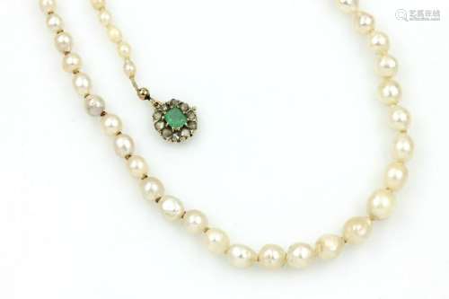Necklace made of cultured pearls with jewelry clasp