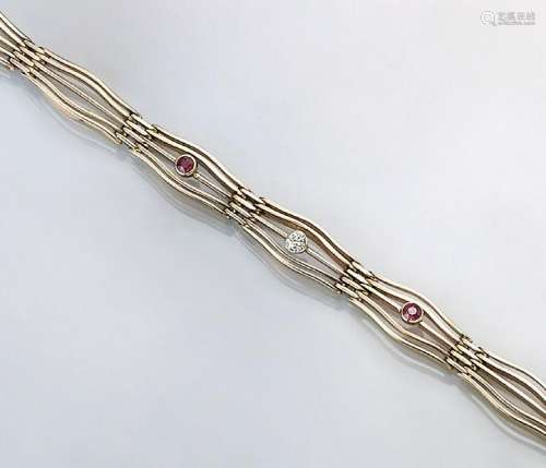 14 kt gold bracelet with rubies and diamond