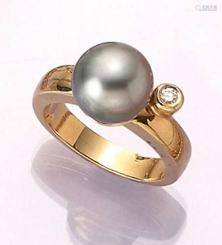14 kt gold ring with cultured tahitian pearl and