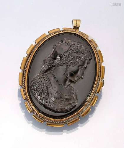Pendant/Brooch with glass cameo, setting metal gold