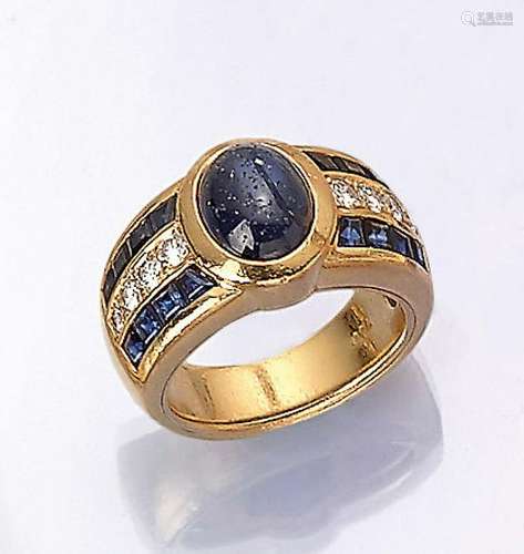 18 kt gold ring with sapphires and brilliants