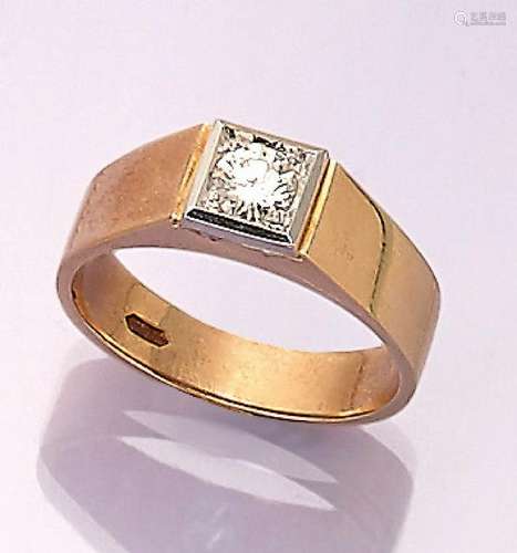 14 kt gold ring with brilliant